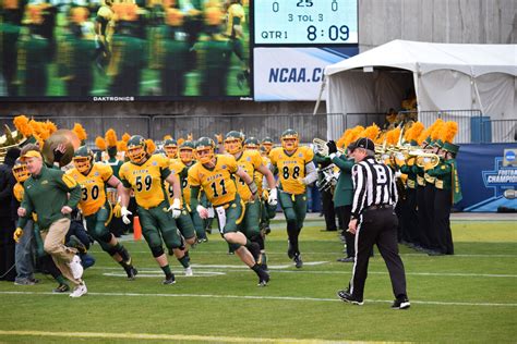 Why We Should Love NDSU and the Bison? - The College Sports Journal