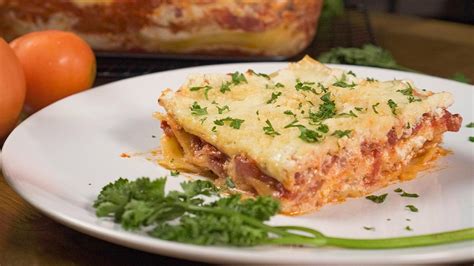 How to make LASAGNA CLASSICO - OLIVE GARDEN'S COPYCAT | Recipes.net ...