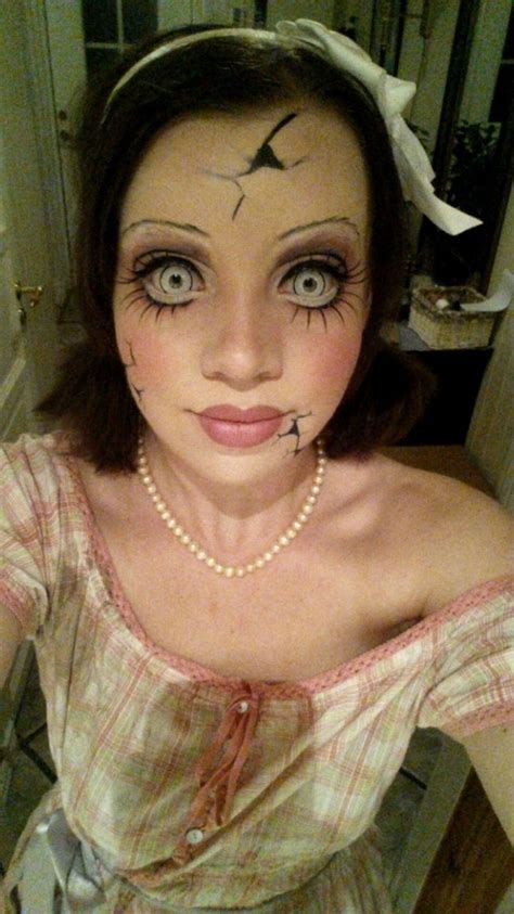 37 Scary Face Halloween Makeup Ideas You'll Want to Try