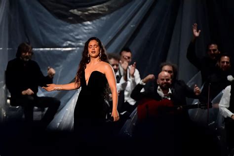 Rosalía's flamenco tribute to Rocío Jurado that brought the Latin Grammy audience to its feet