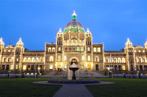 Discover the top 10 things to do in Victoria, BC – a city guide | City guide, Tourism victoria ...