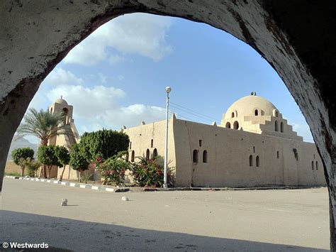 Hassan Fathy's ground-breaking town architecture in New Gourna