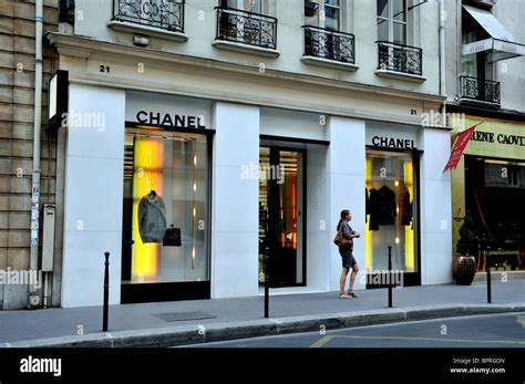 Chanel store, Paris, France Stock Photo - Alamy