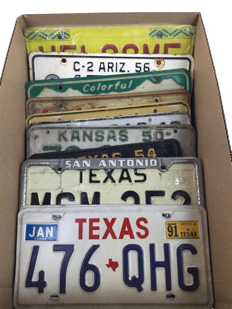 Lot - (14pc) Assorted Vintage License Plates