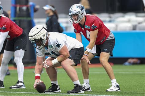 Panthers new FieldTurf surface opens to positive reviews | AP News