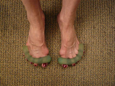 Yoga Toes Review: Do They Really Work? - CalorieBee