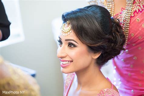 Sweet sikh bride makeup and hairstyle. | Photo 96761