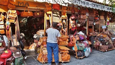 8 Top Flea Markets In Miami - Fun Shopping Experience!: TripHobo