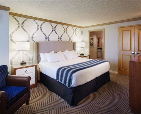 Kansas City Hotel Rooms - Harrah's Hotel & Casino