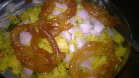 Poha+jalebi | Food, Indian street food, Street food