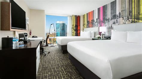 Hotel Rooms Near US Marine Corps War Memorial | Hyatt Centric Arlington