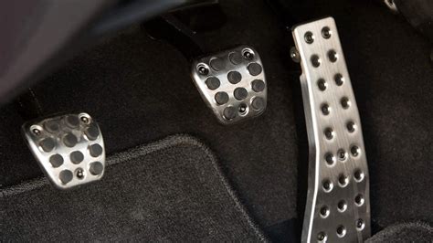 Honda Civic: Why Does My Clutch Pedal Squeak? | Honda-tech