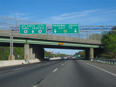 File:Atlantic City Expressway SB.jpg - Wikimedia Commons