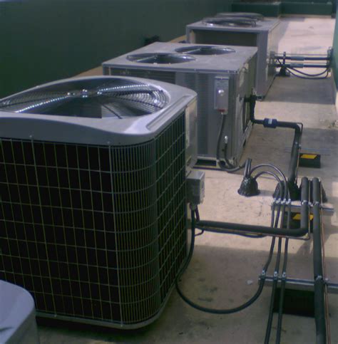 Commercial Air Conditioner Repair – Going Beyond Just the Cooling Problems