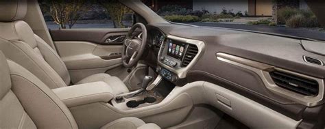 2017 GMC Acadia Interior Features Wow Troy and Dayton, OH Drivers