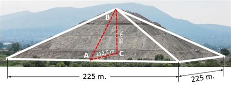 La pirámide del Sol, cuenta con una base cuadrada de 225 m de ancho y tiene una altura de 65m ...