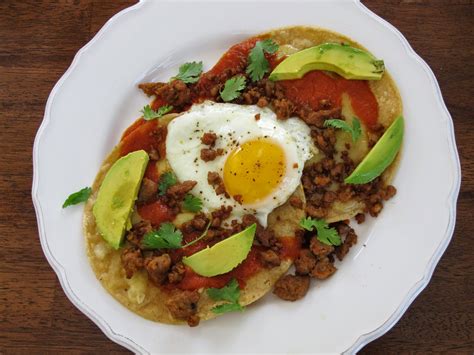 Kitchen Sink Diaries: Chorizo Huevos Rancheros