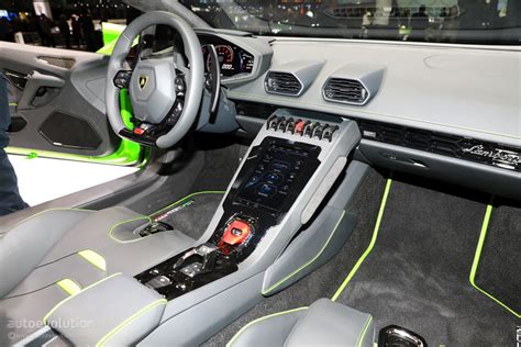 Have You Seen The Lamborghini Huracan Evo Spyder Interior Live? - autoevolution