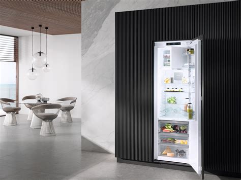 Product Features | Built-in refrigerators | Miele