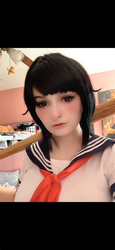 I restyled my Yan-Chan wig a bit. I’m rather confident in this cosplay haha💕 : r/yandere_simulator