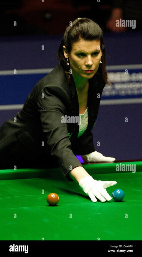 06.05.2012 - First session - Snooker referee Michaela Tabb World ...