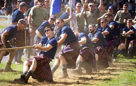 Pulling for the Regiment | Soldiers pulling for their Regime… | Flickr