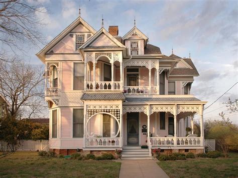 PEOPLE-PLACES-THINGS-ETC | Victorian homes exterior, Victorian home exterior, Victorian style homes