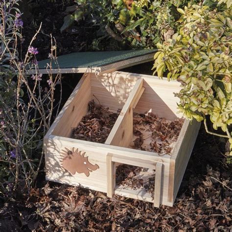 How to build a house for a hedgehog: 20 DIY ideas for a private garden ...