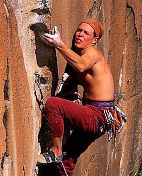 Learn the Nine Basic Types of Climbing Handholds: Undercling Rock Climbing Outfit, Climbing ...