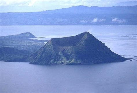 Phivolcs escalates Taal Volcano to Alert Level 3 | Philstar.com