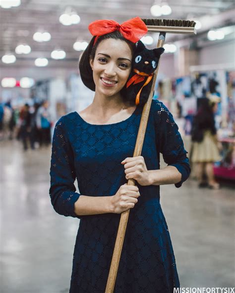 KiKi's Delivery Service Cosplay - 9GAG