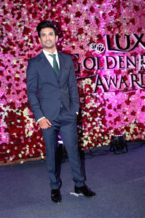 Lux Golden Rose Awards 2017" - Sushant Singh Rajput