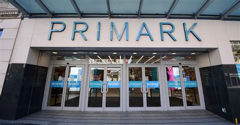 Primark opening and closing times for Queen's Platinum Jubilee Bank ...