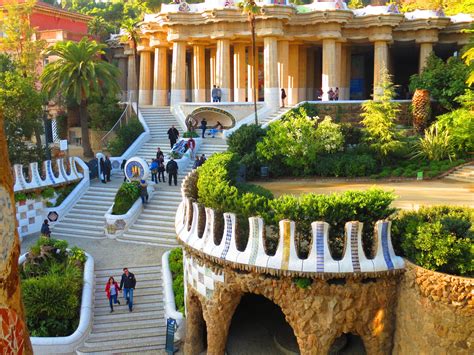 Park Güel - Gaudí - Barcelona | Gaudi barcelona, Barcelona travel, Garden