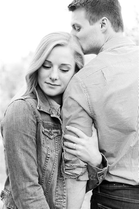 Engagement Photo Outfits Fall, Country Engagement Pictures, Engagement Announcement Photos ...