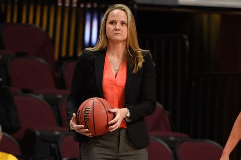 Lynne Roberts Named Utah Women's Basketball Coach - Block U