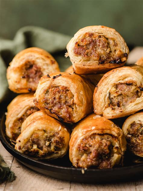 Puff Pastry Sausage Rolls (Oven or Air Fryer!) - NeighborFood