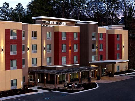 Newly Opened Hotels in Chattanooga - Mia Dahl's Guide 2024