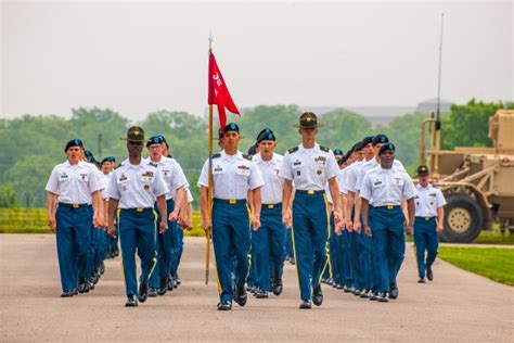 Outdoor graduations return to Fort Leonard Wood | Article | The United ...