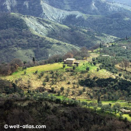 Photo Bagnoregio, Italy | Welt-Atlas.de