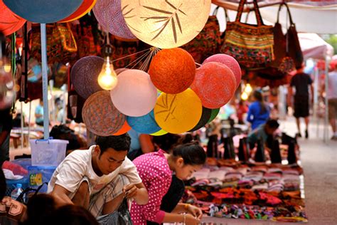 Luang Prabang Night Market - Vietnam Vacation