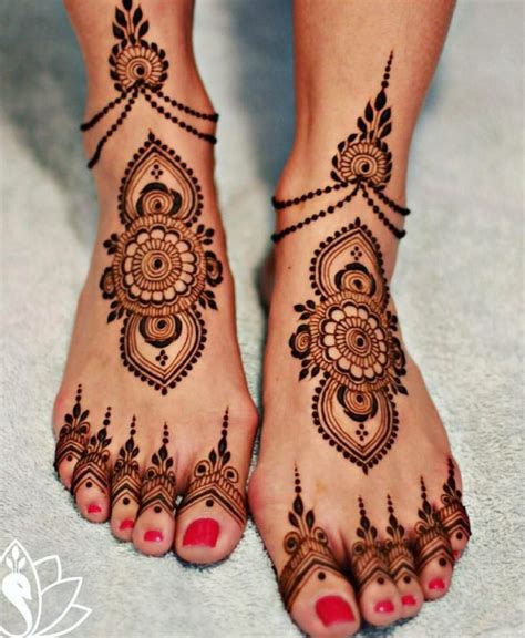 80+ Amazing Karva Chauth Mehndi Designs – Body Art Guru