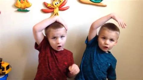 Twins Sing Preschool Songs: Days of the Week | Preschool songs, Family fun pack, Preschool