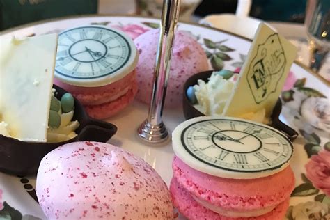 ALICE IN WONDERLAND AFTERNOON TEA: LONDON, ENGLAND • Creative Travel Guide