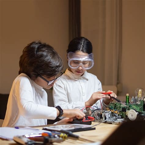 Robotics For Kids: Applications of Robotics in Our Daily Lives