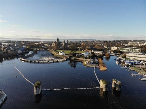 Salmon Weir Bridge Galway by the River Corrib with photos and directions map