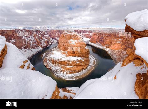 Horseshoe Bend in Page, Arizona covered with a fresh coat of snow in ...