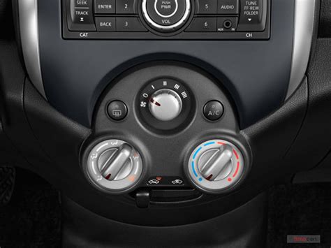 2014 Nissan Versa: 73 Interior Photos | U.S. News