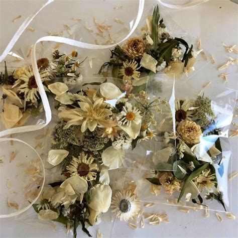 Real Dried Flowers, Wedding Confetti, Dried Flower Petals, Aisle Decorations, Petals, Wedding ...