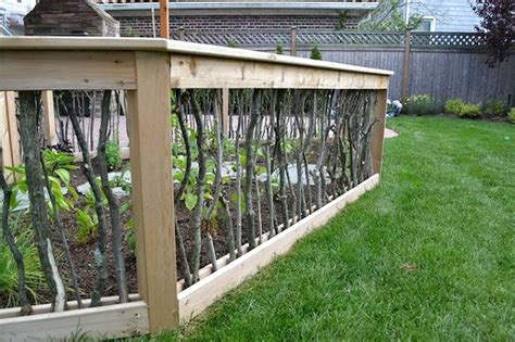 41 Unique Garden Fence Decoration Ideas #GardenIdeas | Small garden fence, Backyard upgrades ...